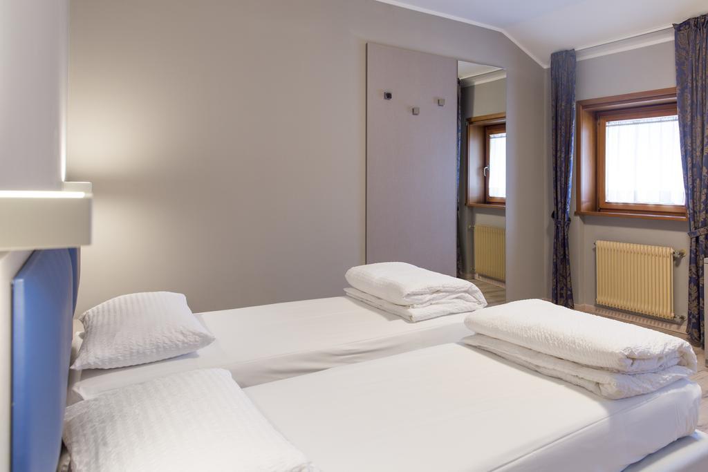 Albergo Montenegro Maniago Ngoại thất bức ảnh